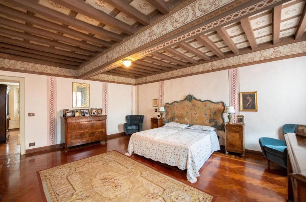 Villa Ottocentesca Immersa Nel Verde Montecavolo Kültér fotó