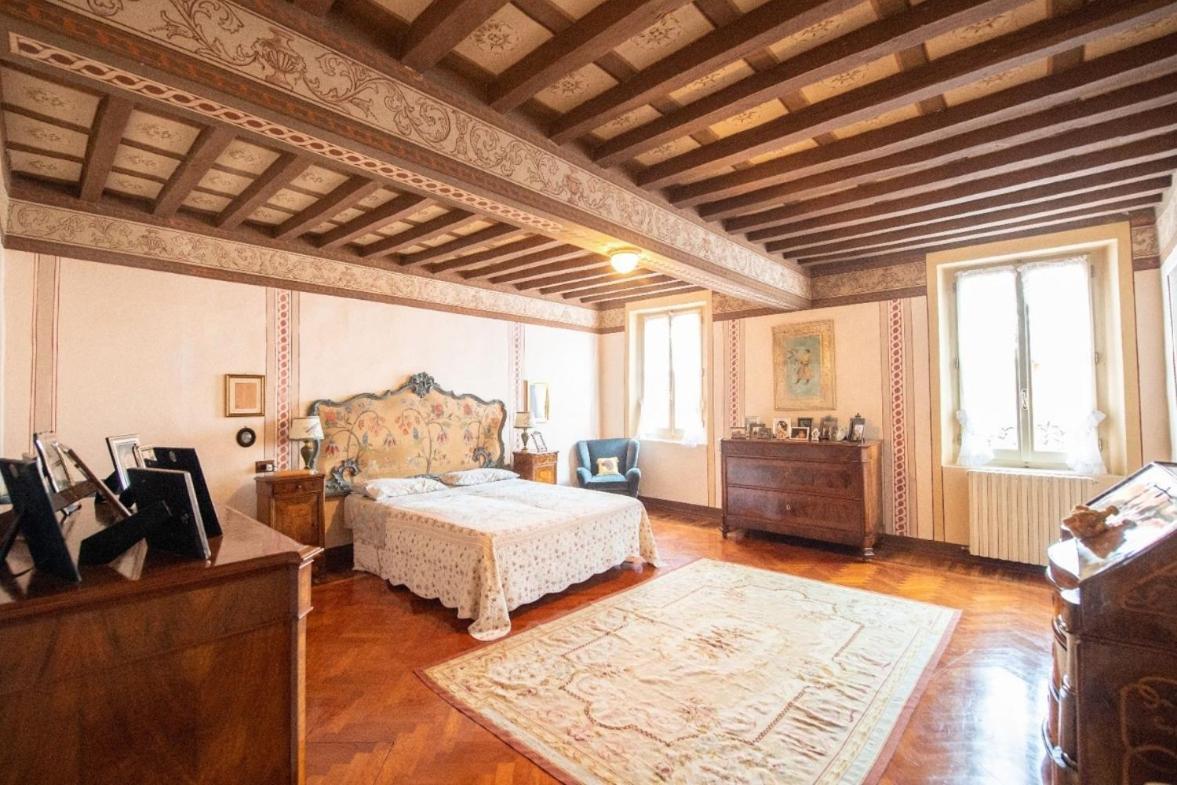 Villa Ottocentesca Immersa Nel Verde Montecavolo Kültér fotó